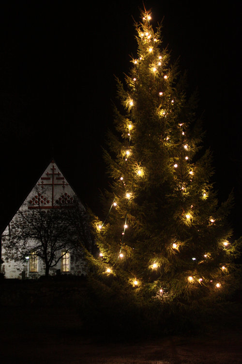 Kuorojen adventtikonsertti Kuorojen adventtikonsertti